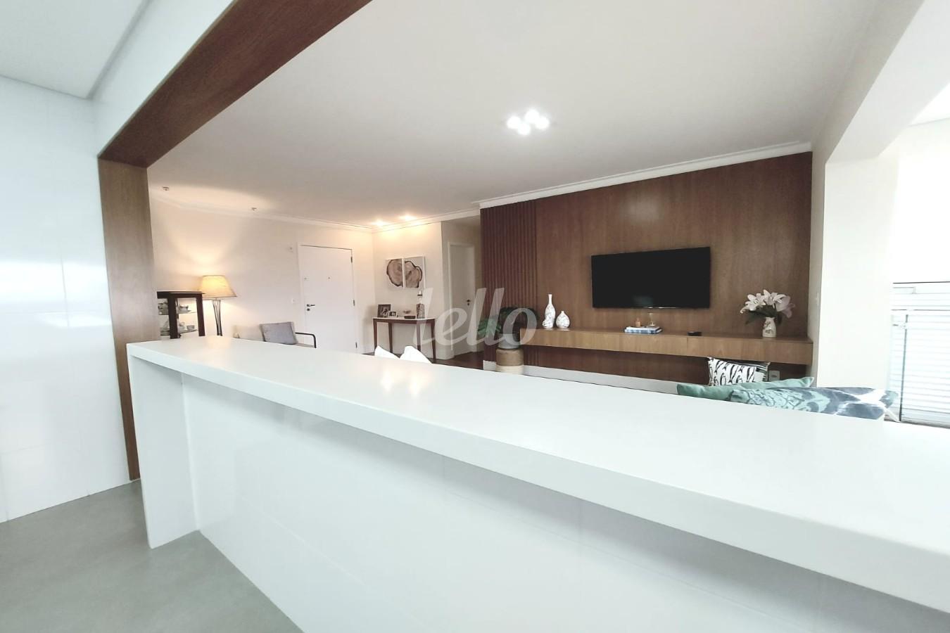 SALA de Apartamento à venda, Padrão com 118 m², 2 quartos e 3 vagas em Ch Santo Antônio (ZL) - São Paulo