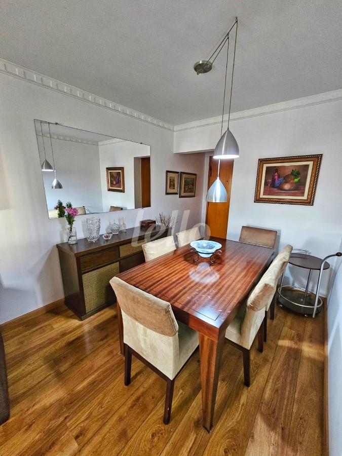 02 - SALA de Apartamento à venda, Padrão com 63 m², 2 quartos e 1 vaga em Vila da Saúde - São Paulo