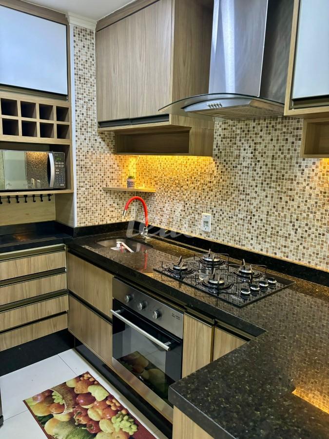 COZINHA de Apartamento para alugar, Padrão com 52 m², 2 quartos e 1 vaga em Jardim Santa Terezinha - São Paulo