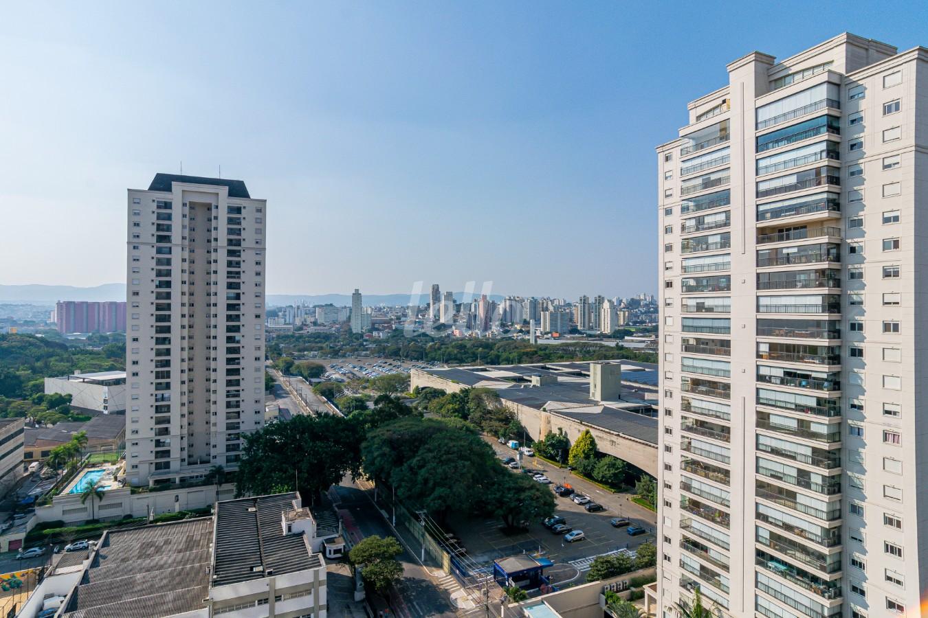 02SACADAVARANDA_006 de Sala / Conjunto para alugar, Padrão com 211 m², e em Várzea da Barra Funda - São Paulo