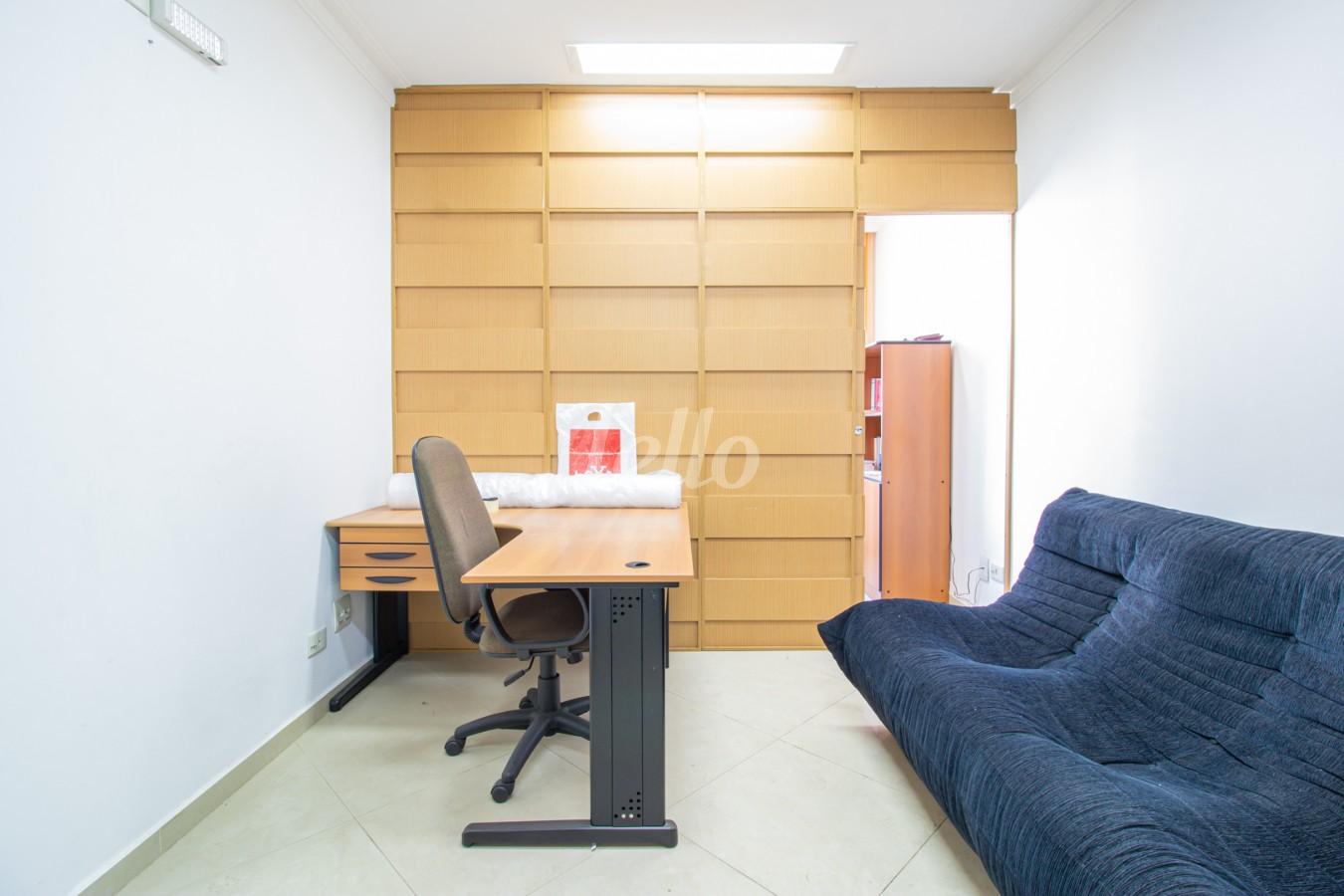 01SALA_001 de Sala / Conjunto para alugar, Padrão com 40 m², e em República - São Paulo