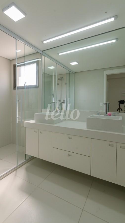 03BANHEIRO-SOCIAL_003 de Apartamento à venda, Padrão com 311 m², 3 quartos e 3 vagas em Vila Mariana - São Paulo