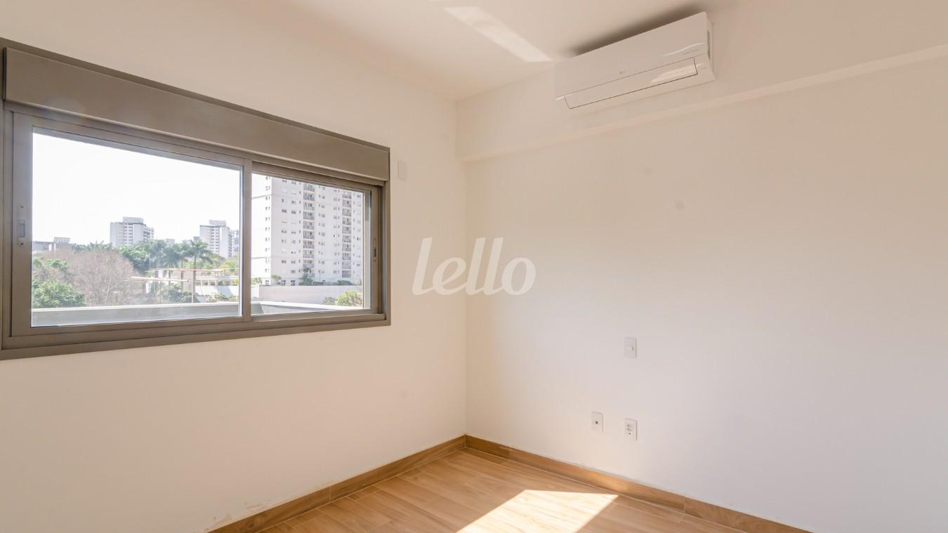 04DORMITORIO-1_008 de Apartamento à venda, Padrão com 311 m², 3 quartos e 3 vagas em Vila Mariana - São Paulo