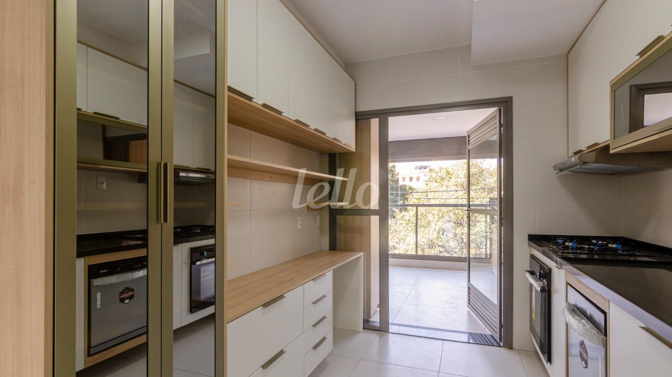 05COZINHA_002 de Apartamento à venda, Padrão com 311 m², 3 quartos e 3 vagas em Vila Mariana - São Paulo