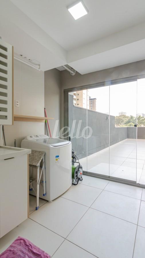 06AREA-DE-SERVICO_002 de Apartamento à venda, Padrão com 311 m², 3 quartos e 3 vagas em Vila Mariana - São Paulo