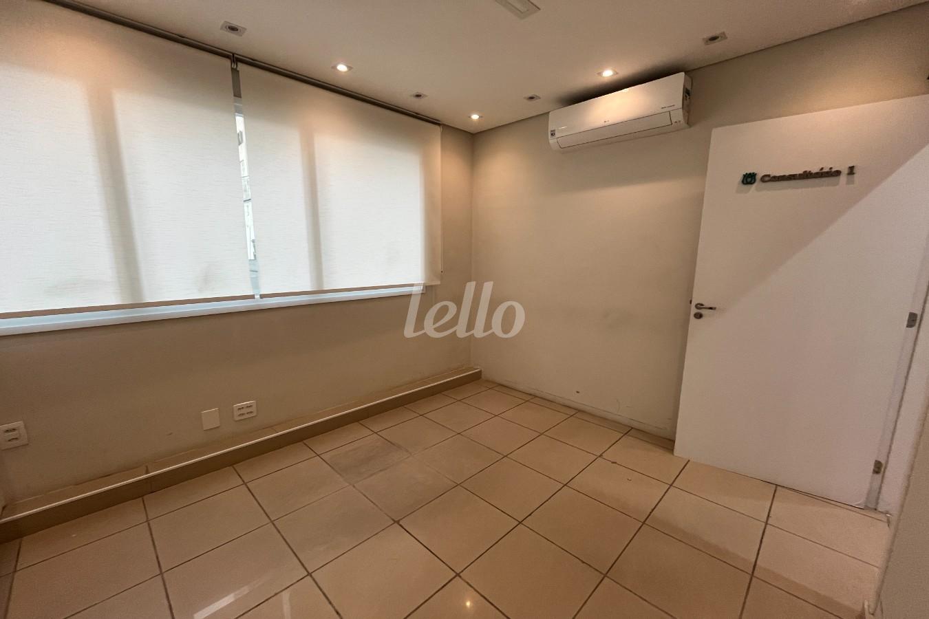 SALA de Sala / Conjunto para alugar, Padrão com 41 m², e 1 vaga em Bela Vista - São Paulo