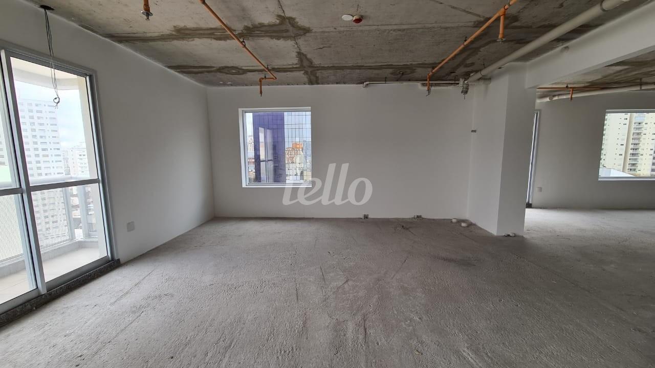 SALA de Sala / Conjunto para alugar, Padrão com 238 m², e 9 vagas em Liberdade - São Paulo