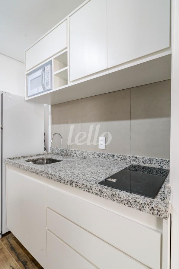 COZINHA de Apartamento para alugar, Padrão com 32 m², 1 quarto e em Pinheiros - São Paulo