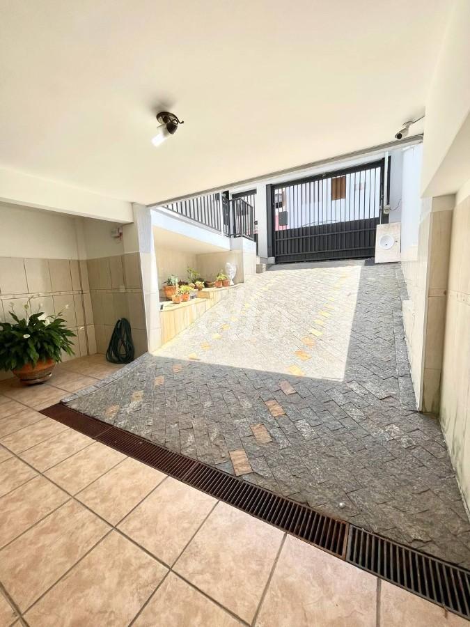 GARAGEM de Casa à venda, sobrado com 280 m², 3 quartos e 6 vagas em Vila Mazzei - São Paulo