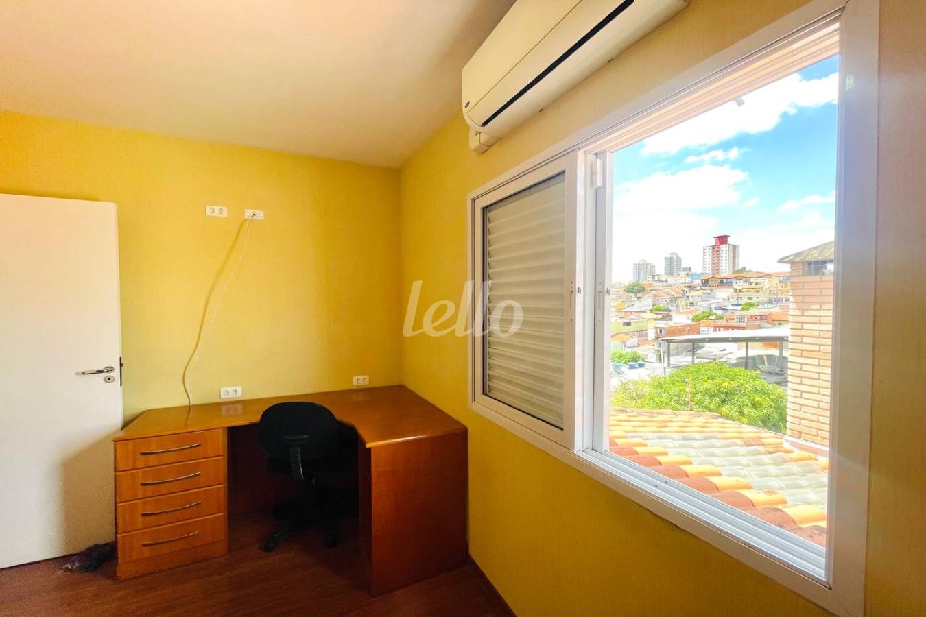 QUARTO 2 de Casa à venda, sobrado com 280 m², 3 quartos e 6 vagas em Vila Mazzei - São Paulo