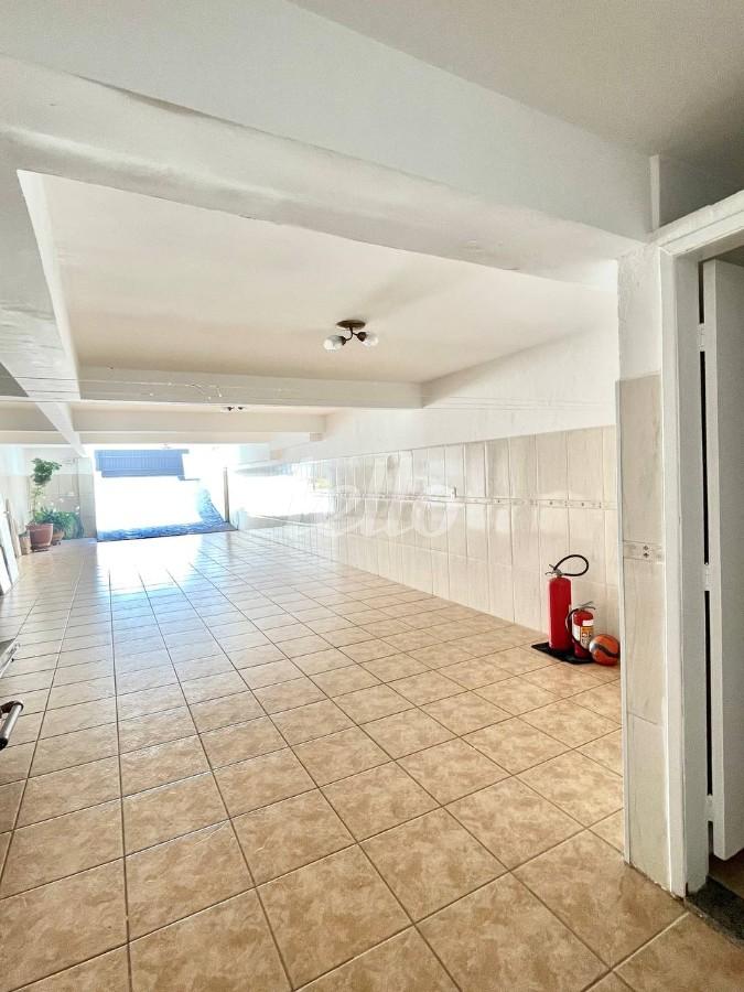 GARAGEM de Casa à venda, sobrado com 280 m², 3 quartos e 6 vagas em Vila Mazzei - São Paulo