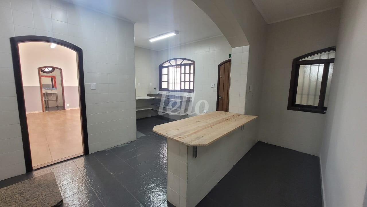 COZINHA de Casa à venda, térrea com 259 m², e em Vila Bertioga - São Paulo