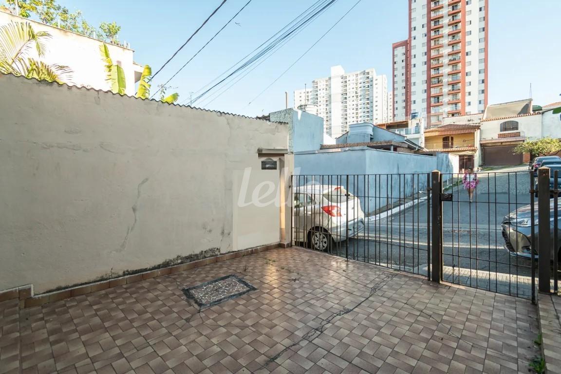 GARAGEM de Casa à venda, sobrado com 195 m², 4 quartos e 2 vagas em Vila Regente Feijó - São Paulo