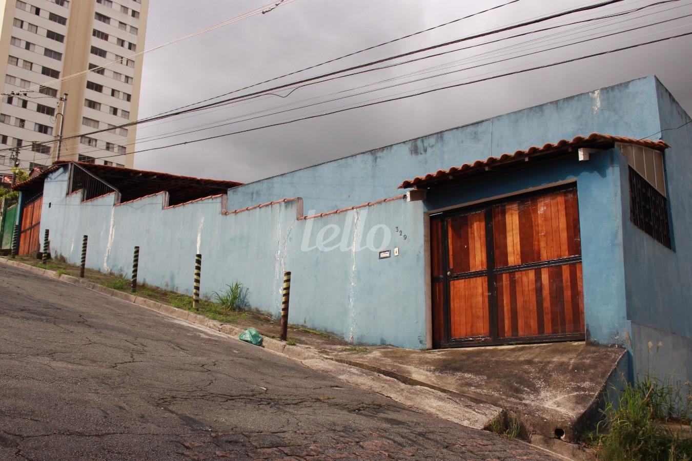 FACHADA de Casa à venda, sobrado com 64 m², 3 quartos e 3 vagas em Vila Mazzei - São Paulo