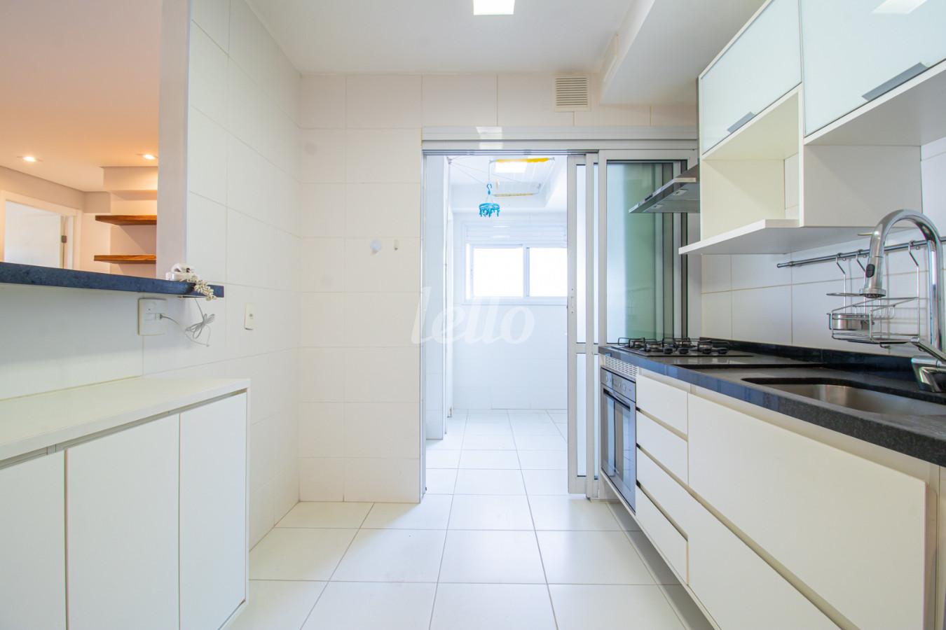 COZINHA de Apartamento à venda, Padrão com 104 m², 3 quartos e 2 vagas em Vila Santa Catarina - São Paulo