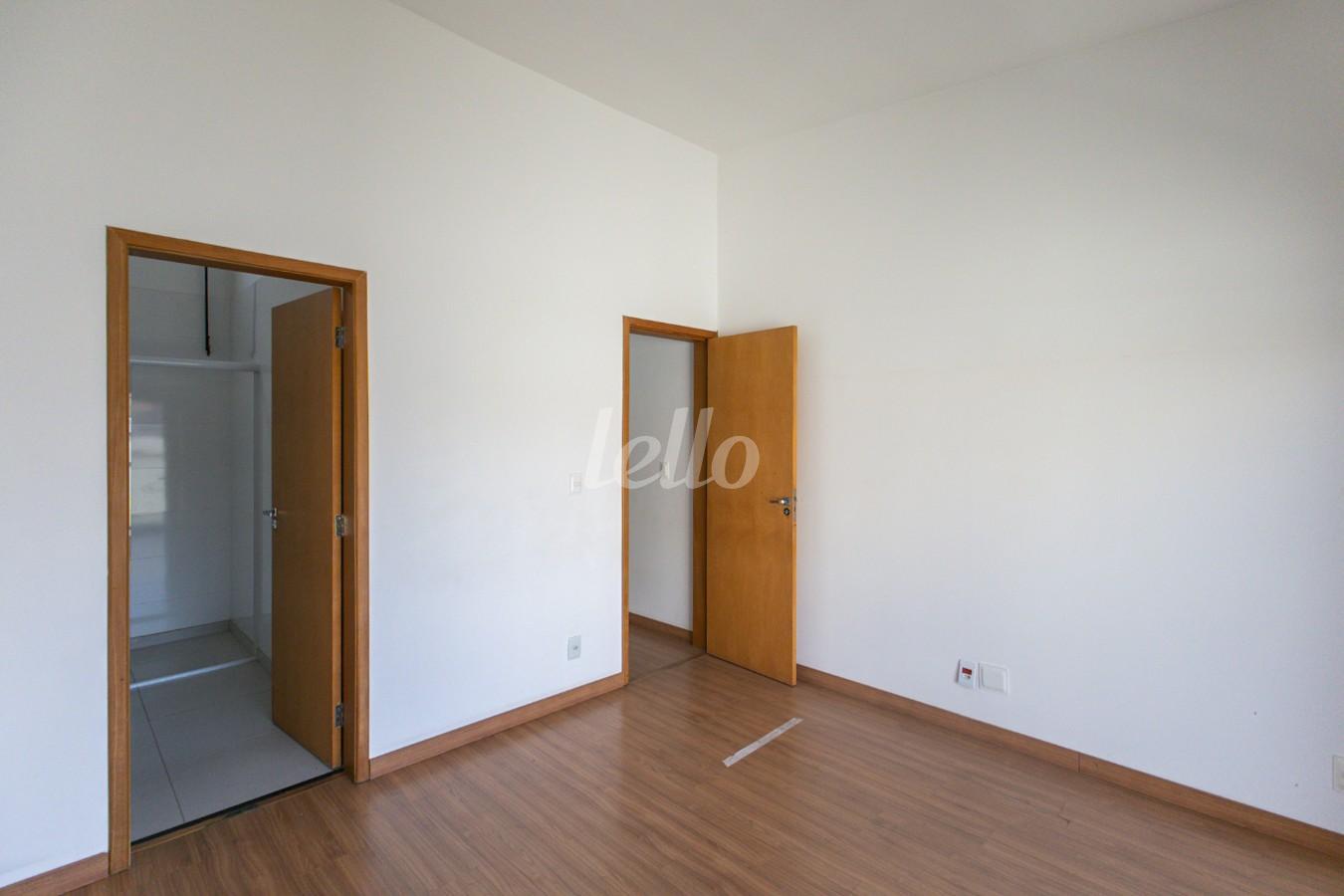 04DORMITORIO-1_002 de Casa para alugar, sobrado com 130 m², 3 quartos e 2 vagas em Vila Gomes Cardim - São Paulo