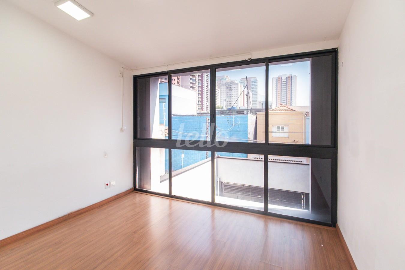 06SUITE-2_001 de Casa para alugar, sobrado com 130 m², 3 quartos e 2 vagas em Vila Gomes Cardim - São Paulo