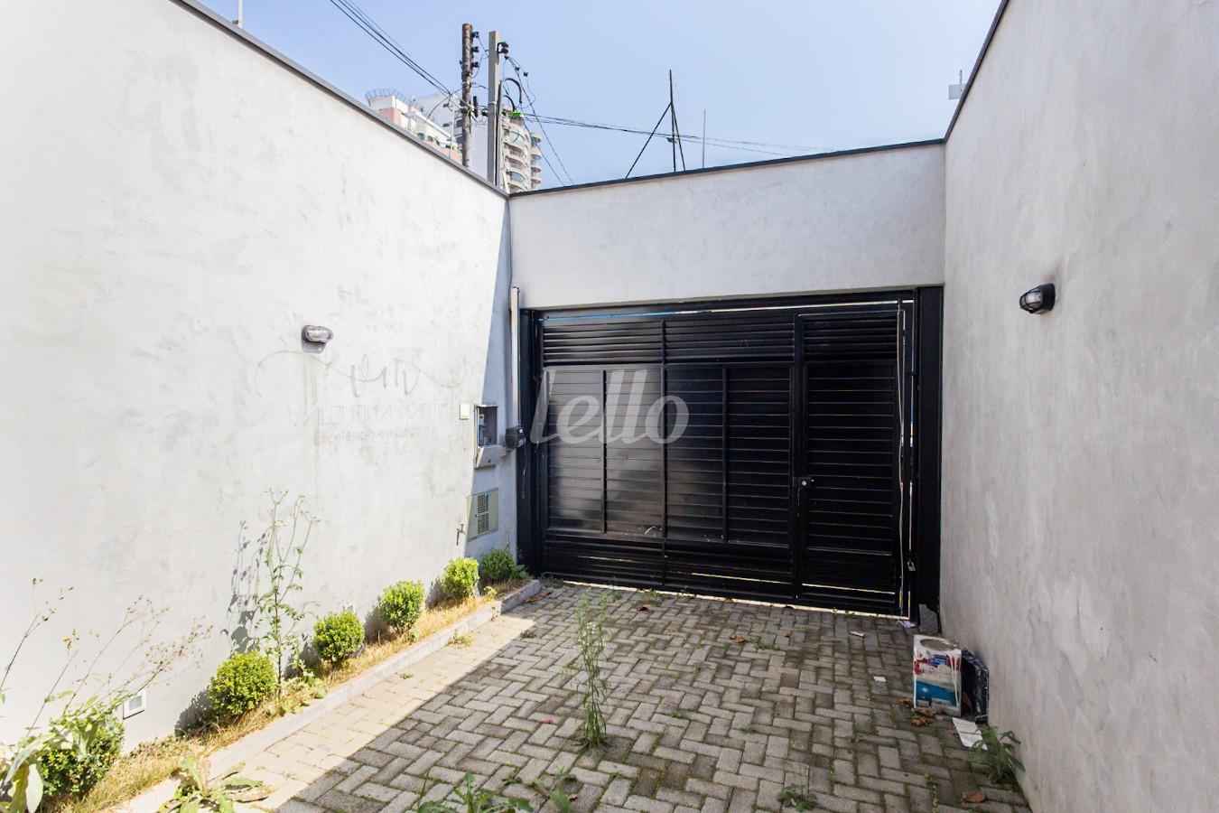 09GARAGEM_001 de Casa para alugar, sobrado com 130 m², 3 quartos e 2 vagas em Vila Gomes Cardim - São Paulo