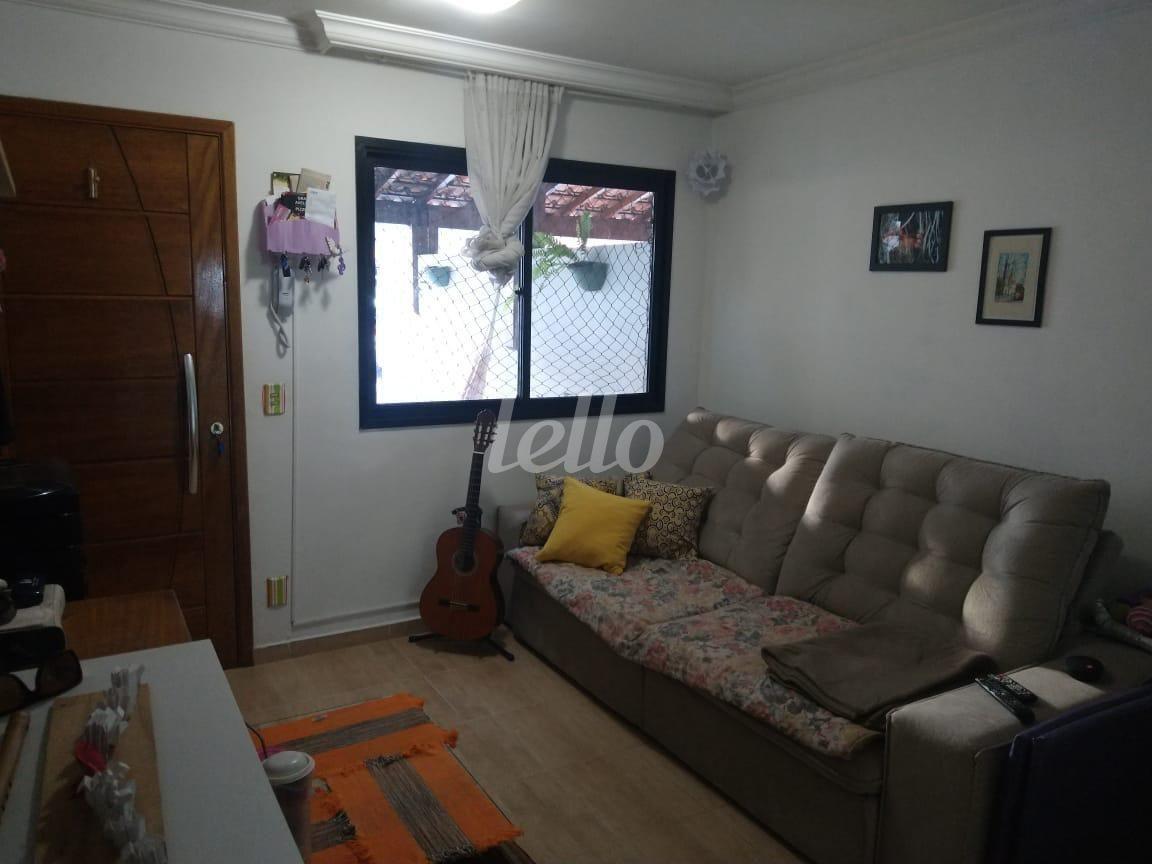 SALA de Casa para alugar, em condomínio - sobrado com 90 m², 2 quartos e 1 vaga em Jardim Ibitirama - São Paulo