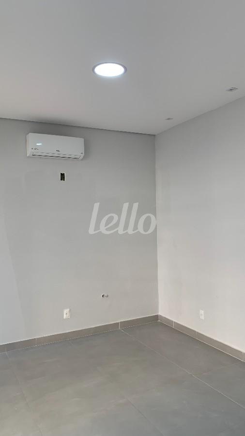 SALA de Sala / Conjunto para alugar, Padrão com 80 m², e 2 vagas em Parque Residencial Eloy Chaves - Jundiaí