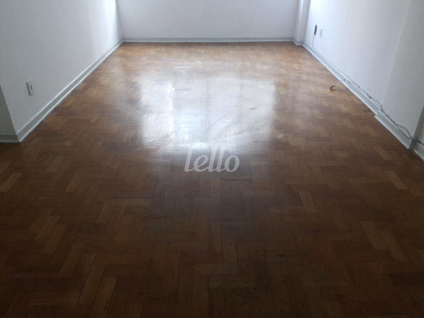 SALA de Apartamento à venda, Padrão com 80 m², 3 quartos e em Ipiranga - São Paulo