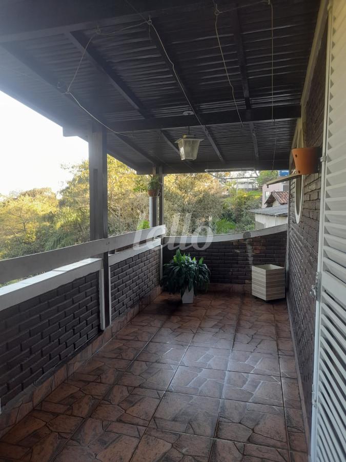 TERRAÇO de Casa à venda, sobrado com 310 m², 4 quartos e 6 vagas em Horto Florestal - São Paulo