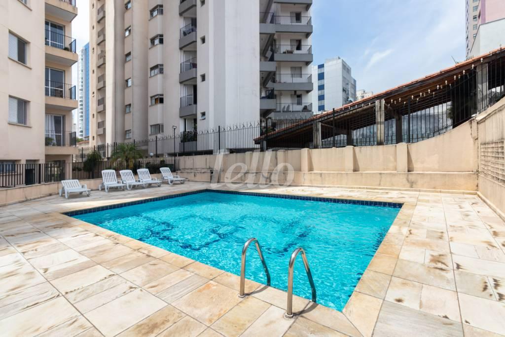 PISCINA de Apartamento para alugar, Padrão com 83 m², 3 quartos e 1 vaga em Vila Azevedo - São Paulo