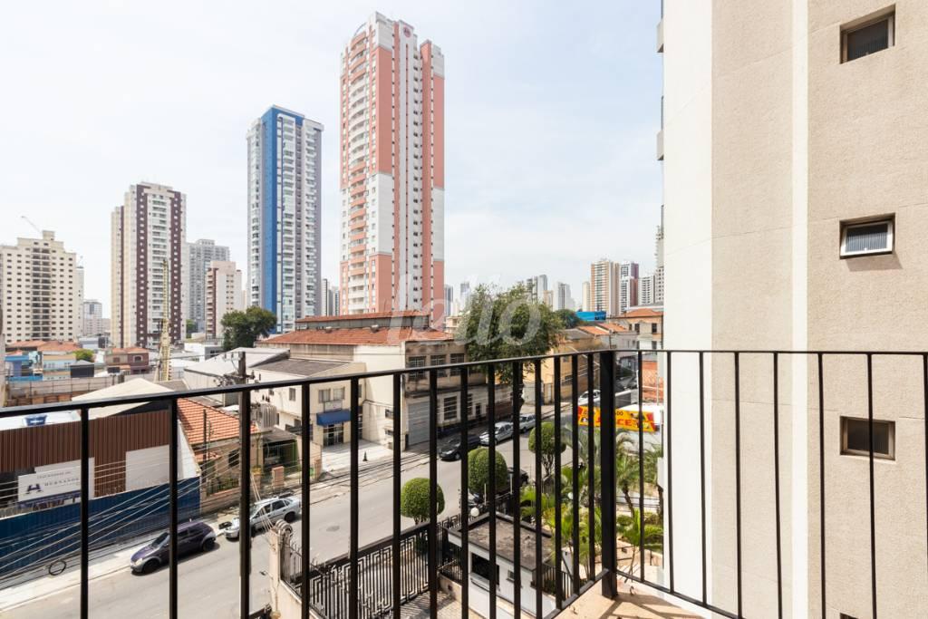 SACADA de Apartamento para alugar, Padrão com 83 m², 3 quartos e 1 vaga em Vila Azevedo - São Paulo