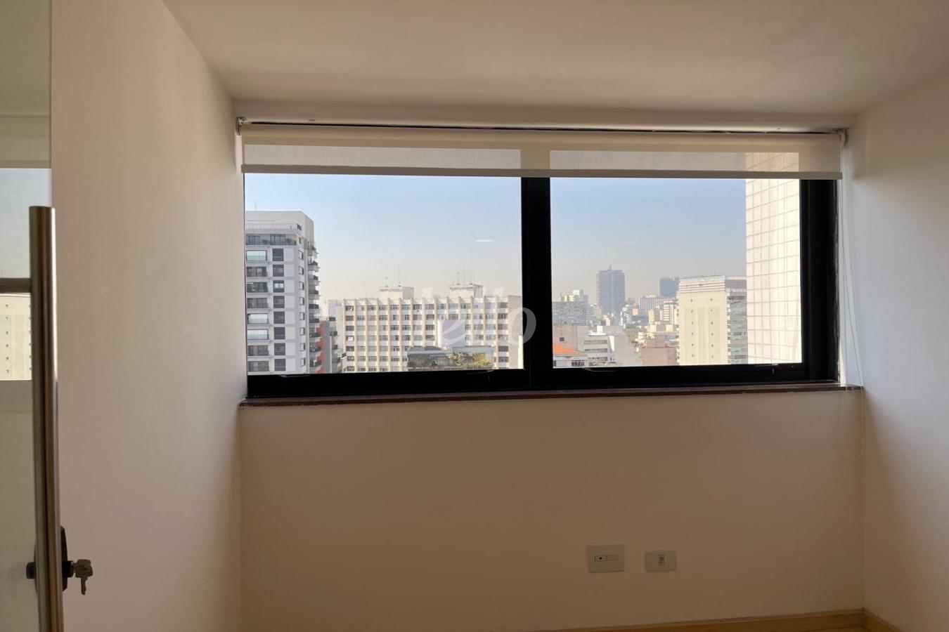 SALA de Sala / Conjunto à venda, Padrão com 33 m², e 1 vaga em Santa Cecília - São Paulo