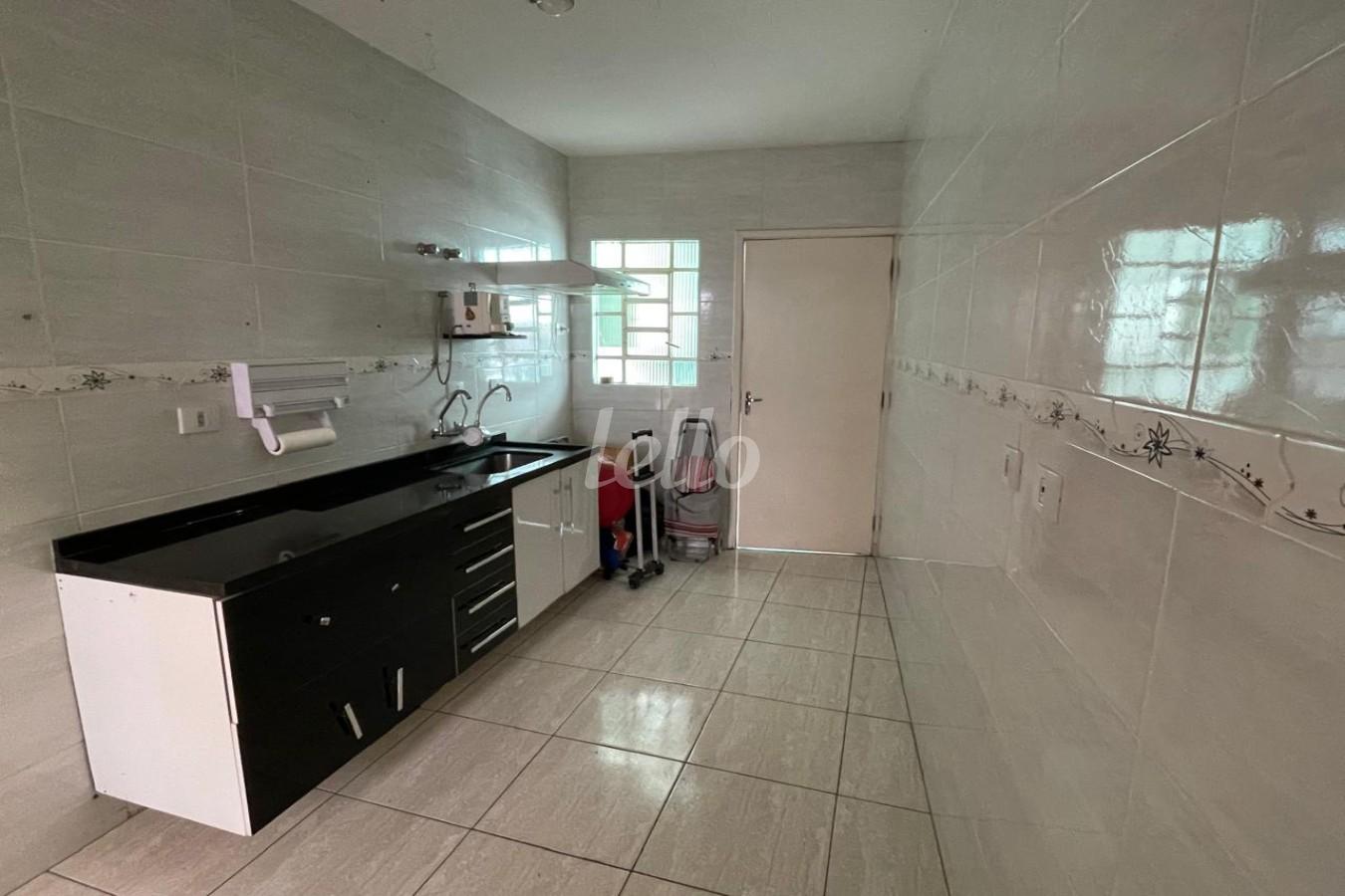 COZINHA de Casa à venda, térrea com 130 m², 2 quartos e 1 vaga em Quarta Parada - São Paulo