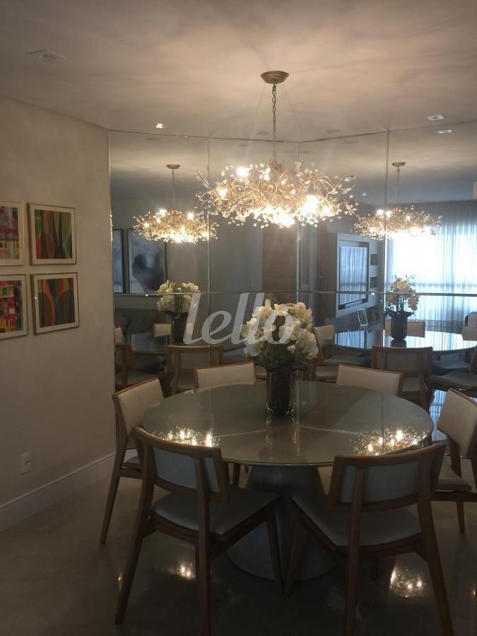 SALA de Apartamento à venda, Padrão com 118 m², 3 quartos e 2 vagas em Ch Santo Antônio (ZL) - São Paulo