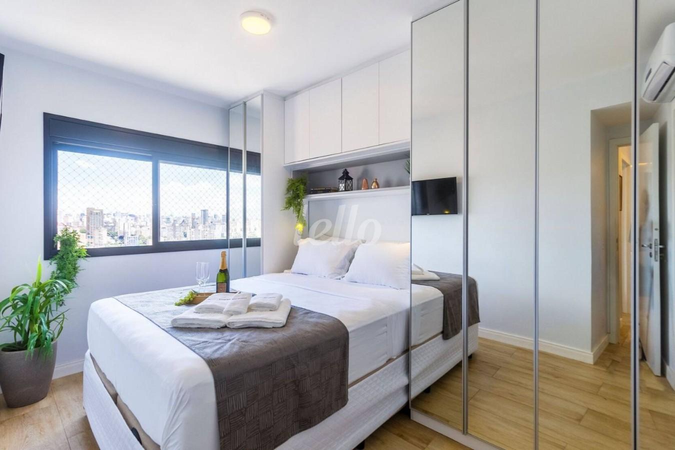 QUARTO SUÍTE de Apartamento à venda, Padrão com 57 m², 2 quartos e 1 vaga em Brás - São Paulo