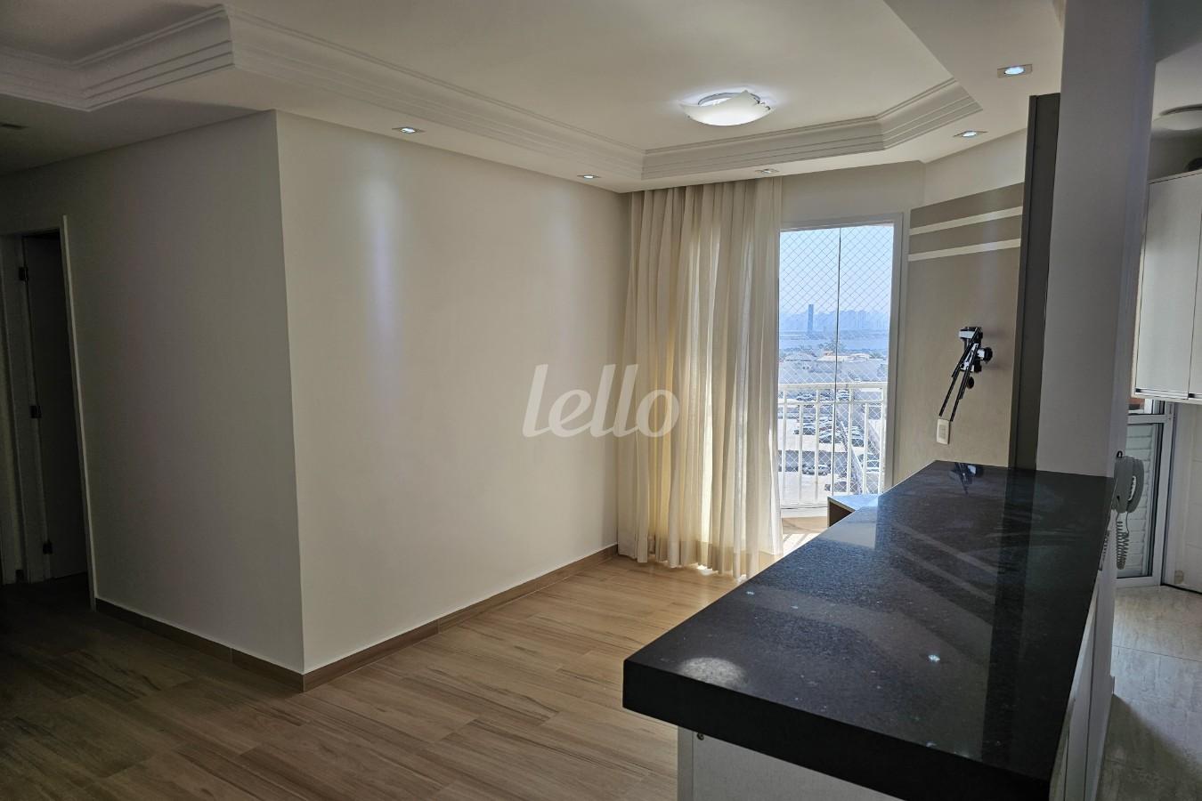 SALA de Apartamento à venda, Padrão com 55 m², 2 quartos e 1 vaga em Vila Prudente - São Paulo