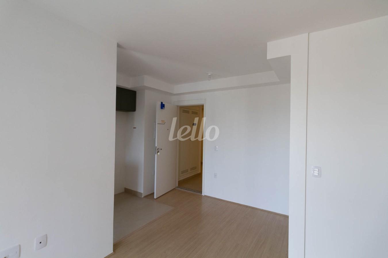 SALA de Apartamento para alugar, Padrão com 51 m², 2 quartos e em Ch Santo Antônio (ZL) - São Paulo