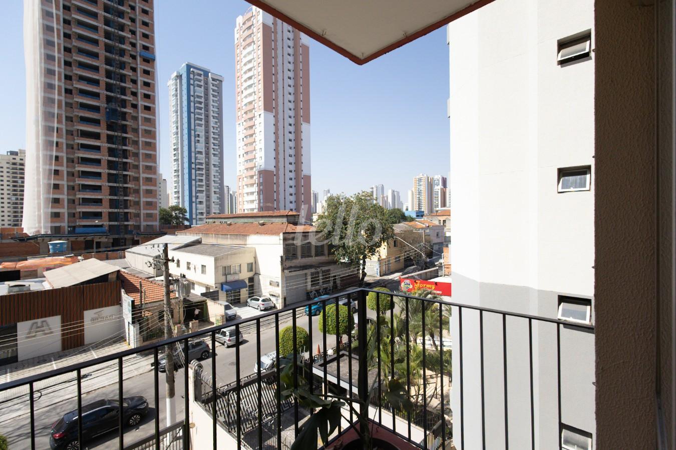 01SALA_004 de Apartamento para alugar, Padrão com 83 m², 3 quartos e 1 vaga em Vila Azevedo - São Paulo