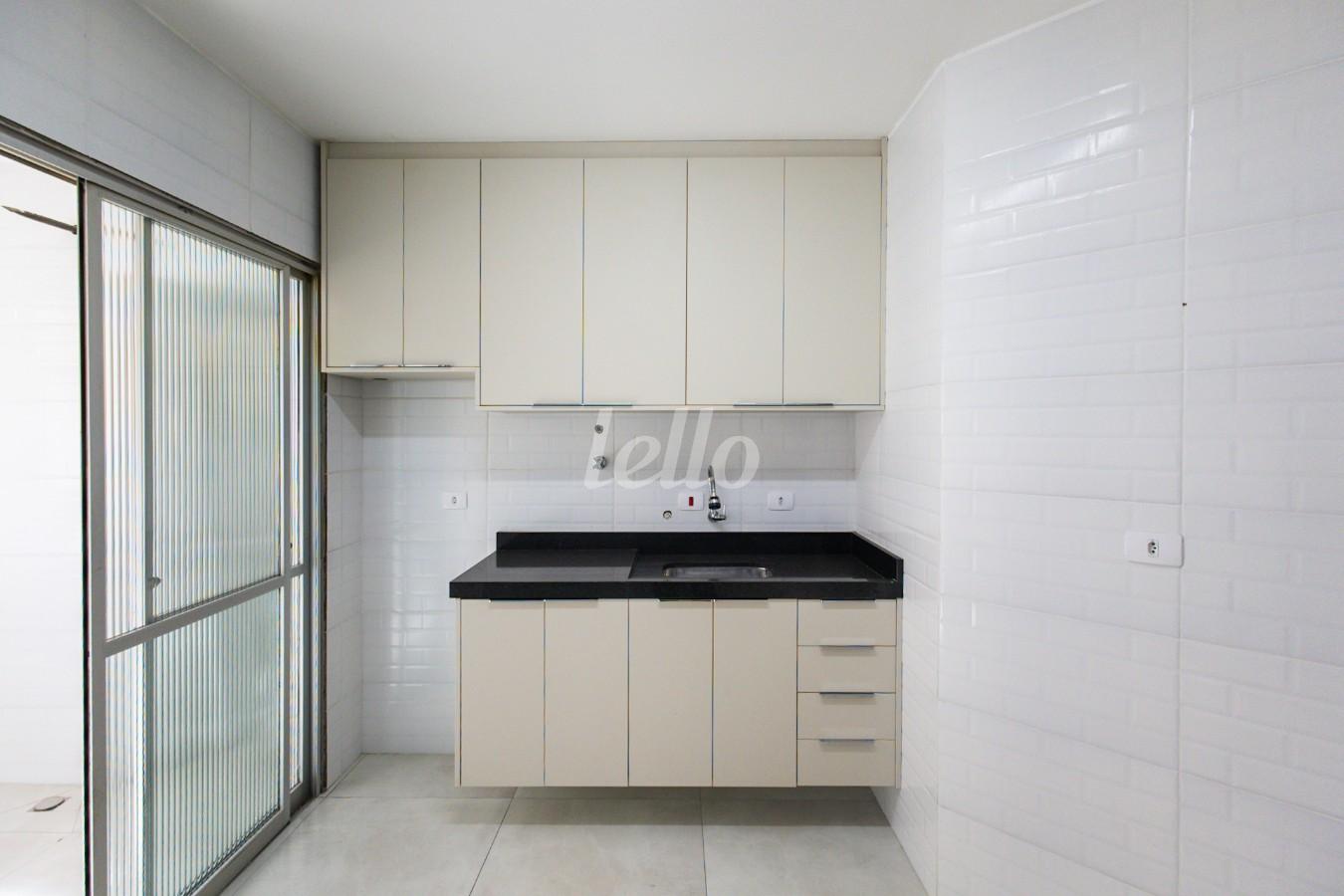 02COZINHA_003 de Apartamento para alugar, Padrão com 83 m², 3 quartos e 1 vaga em Vila Azevedo - São Paulo