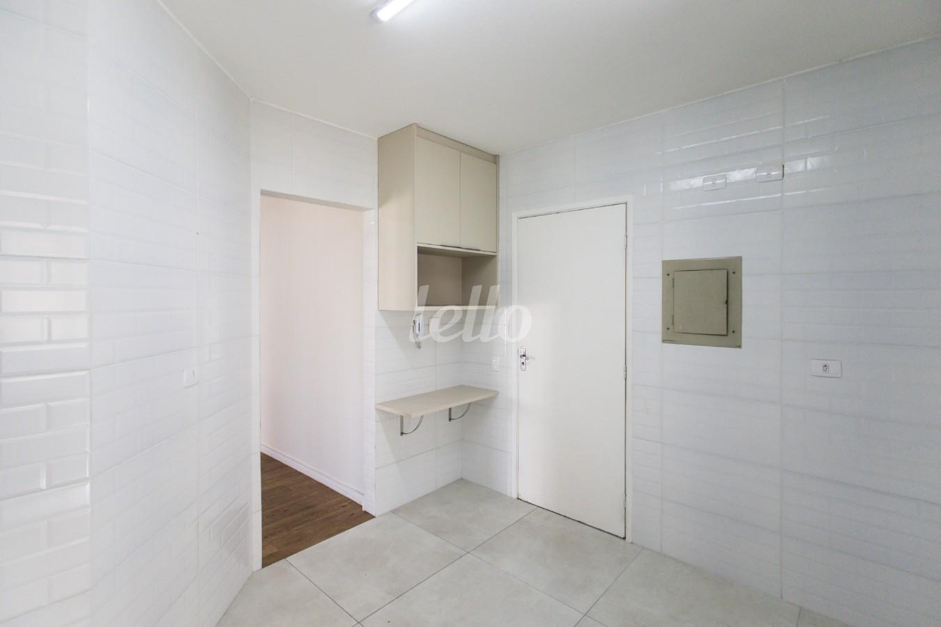 02COZINHA_004 de Apartamento para alugar, Padrão com 83 m², 3 quartos e 1 vaga em Vila Azevedo - São Paulo