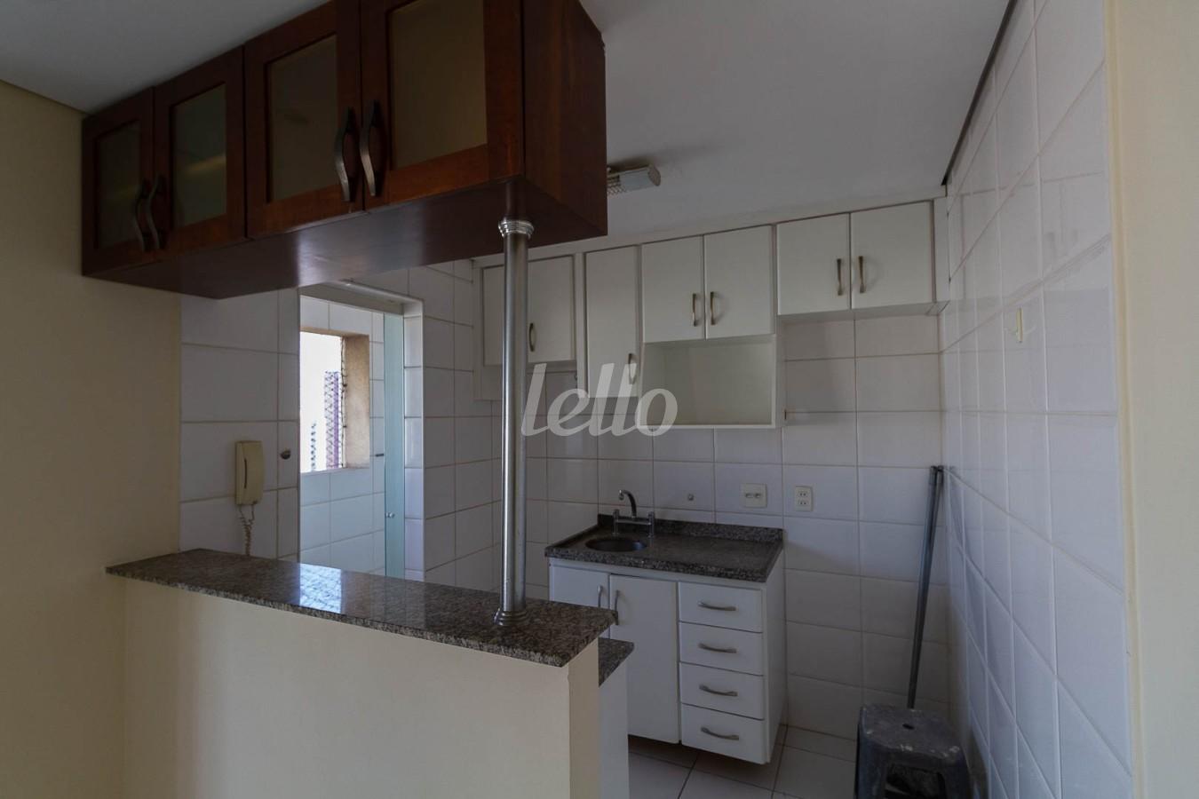 COZINHA de Apartamento para alugar, Padrão com 75 m², 2 quartos e 1 vaga em Vila Gomes Cardim - São Paulo