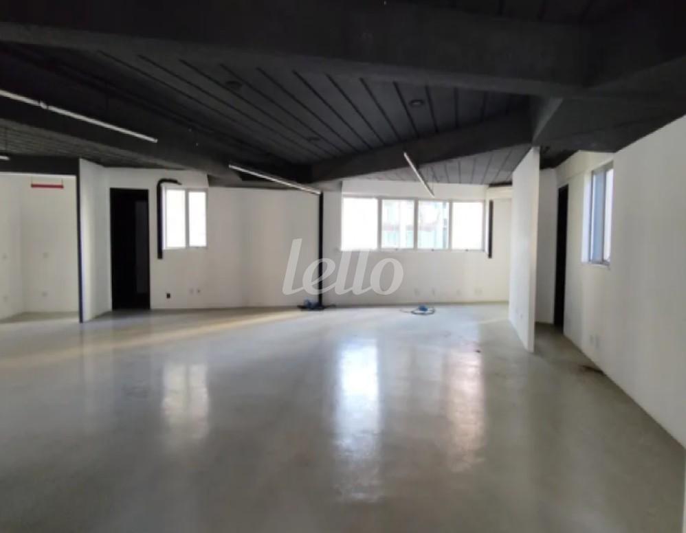 SALA de Sala / Conjunto para alugar, Padrão com 287 m², e 9 vagas em Vila Olímpia - São Paulo