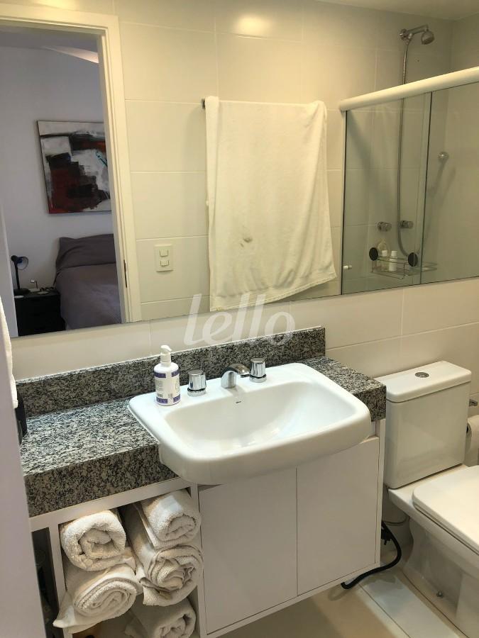 BANHEIRO de Apartamento à venda, Padrão com 41 m², e em Vila Mariana - São Paulo