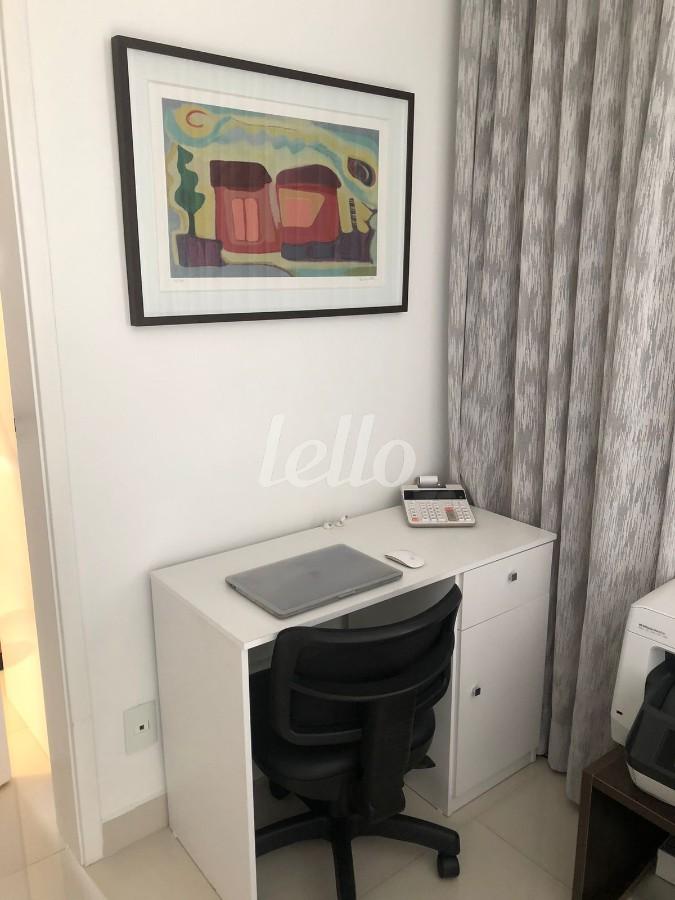 SALA de Apartamento à venda, Padrão com 41 m², e em Vila Mariana - São Paulo