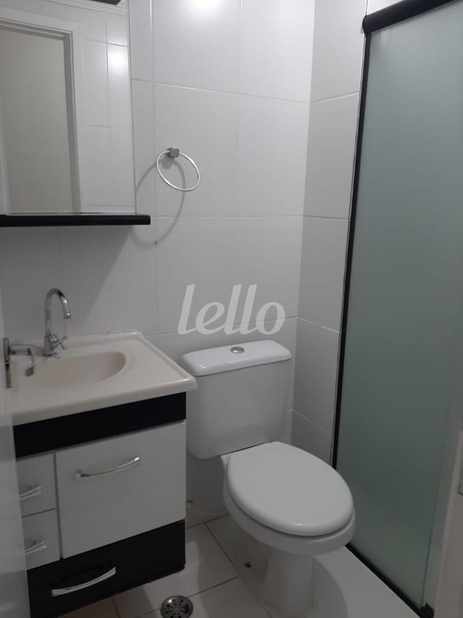 BANHEIRO de Apartamento para alugar, Padrão com 52 m², 2 quartos e 1 vaga em Vila Bela - São Paulo