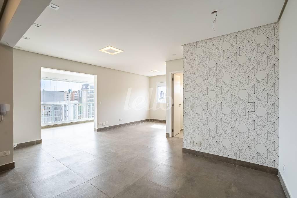 01SALA_001 de Apartamento à venda, Padrão com 66 m², 2 quartos e 2 vagas em Bosque da Saúde - São Paulo