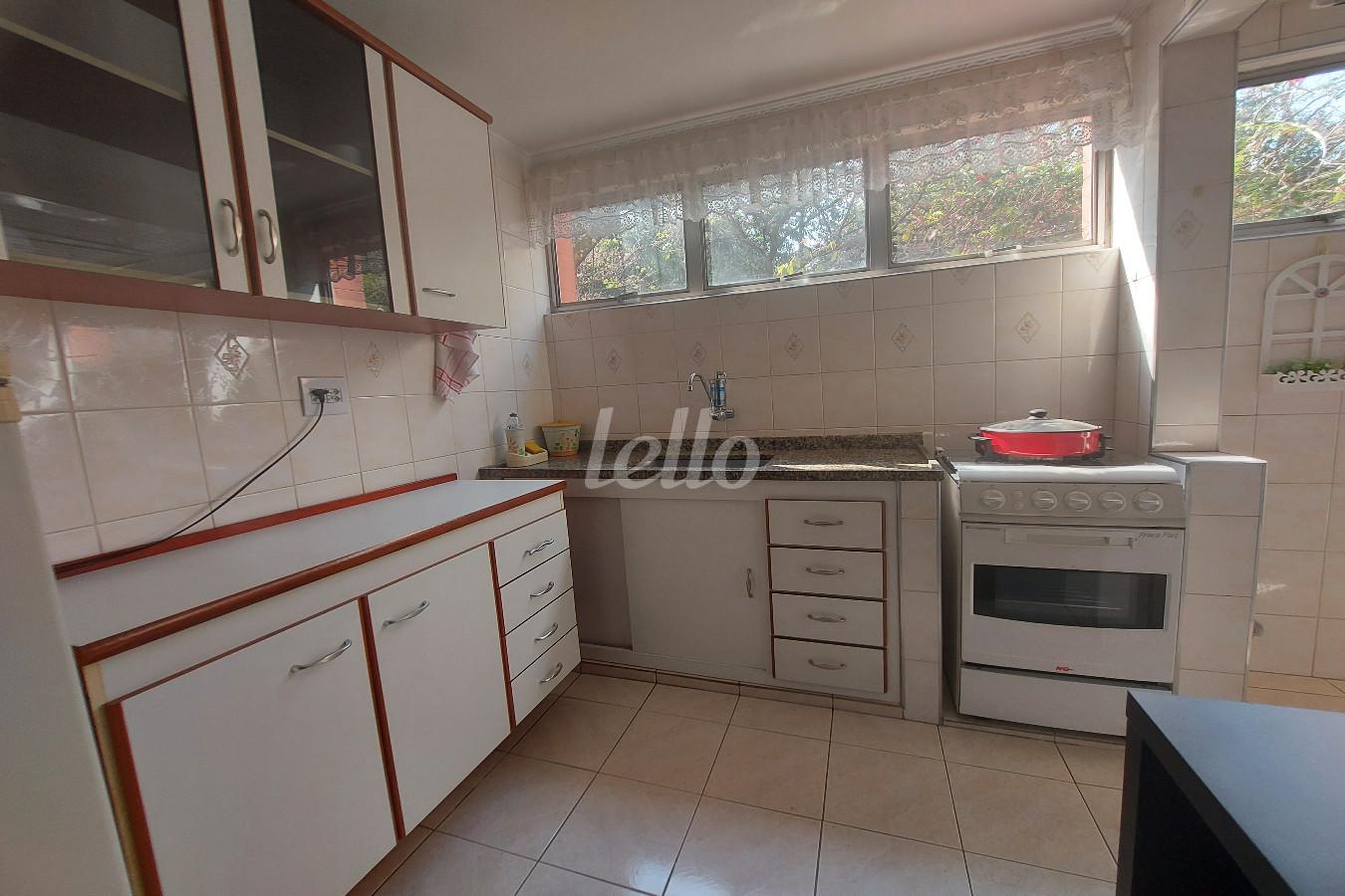 COZINHA de Apartamento à venda, Padrão com 60 m², e em Vila Siqueira - São Paulo