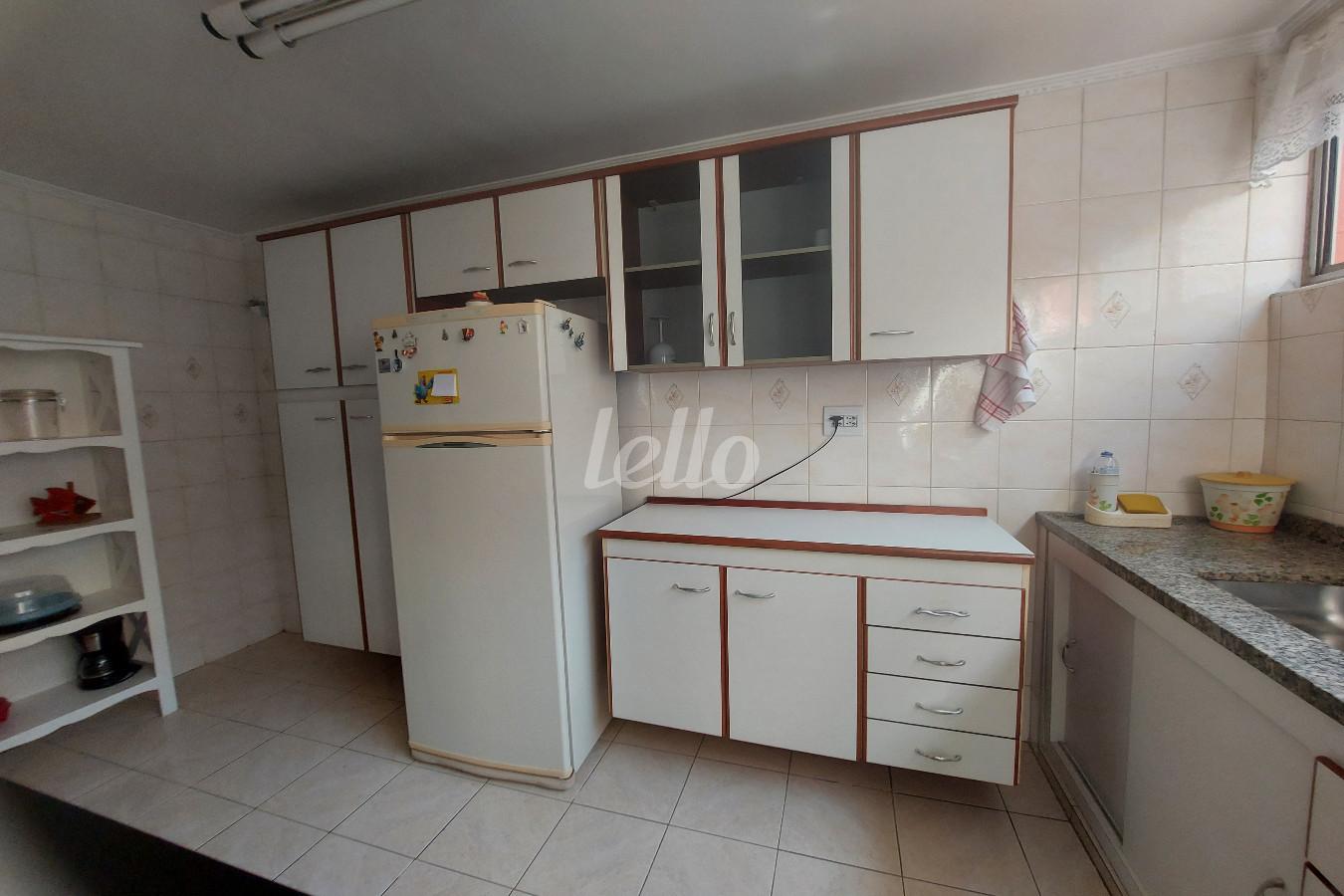 COZINHA de Apartamento à venda, Padrão com 60 m², e em Vila Siqueira - São Paulo