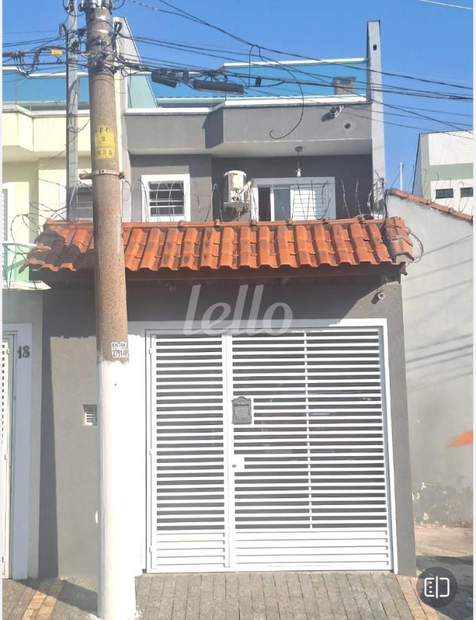 FRENTE de Casa à venda, sobrado com 160 m², 4 quartos e 3 vagas em Vila São Geraldo - São Paulo