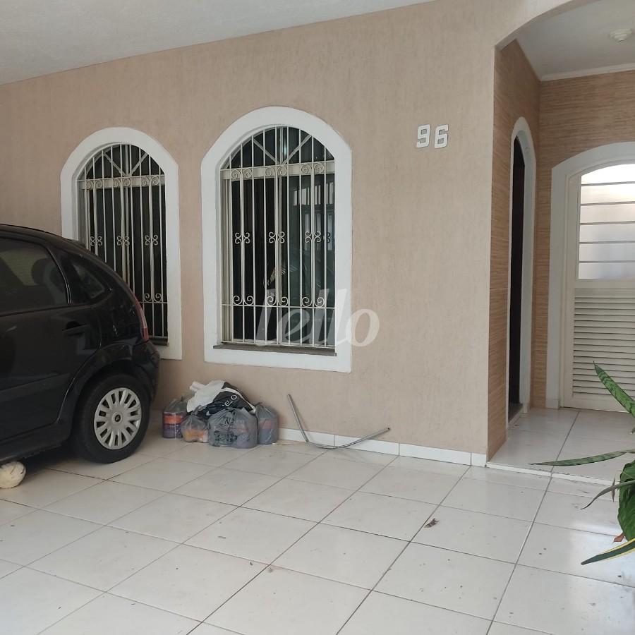 GARAGEM PARA 2 CARROS de Casa à venda, sobrado com 120 m², 2 quartos e 2 vagas em Vila Carrão - São Paulo