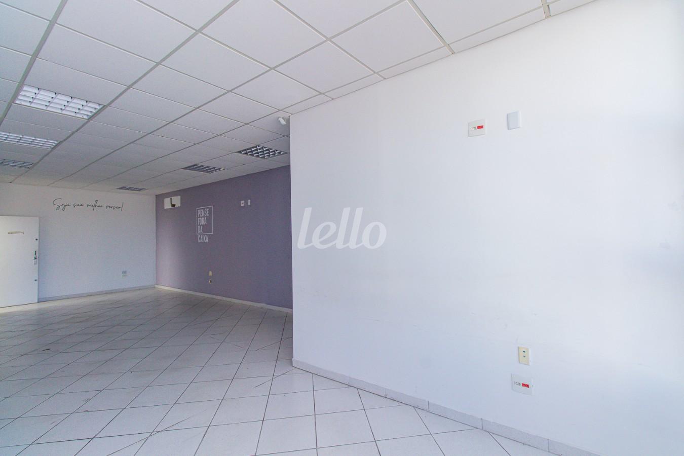 SALA de Sala / Conjunto para alugar, Padrão com 56 m², e em Vila Floresta - Santo André