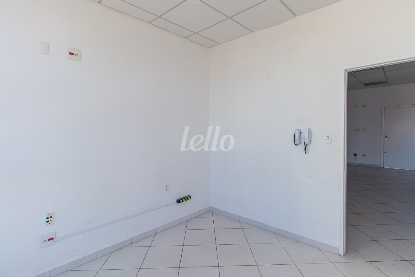 SALA de Sala / Conjunto para alugar, Padrão com 49 m², e em Vila Floresta - Santo André