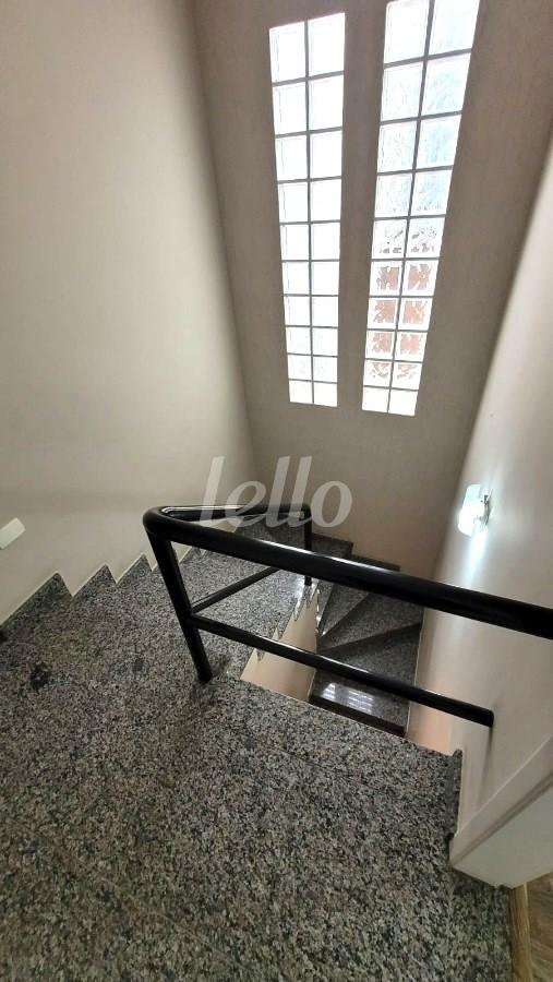 HALL DOS DORMITÓRIOS de Casa à venda, sobrado com 111 m², 2 quartos e 2 vagas em Vila Independência - São Paulo